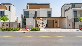 Spacious 4BR Villa I Prime Location IMove In Ready