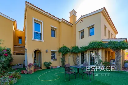 Exclusive | Internal | 3 BR + M