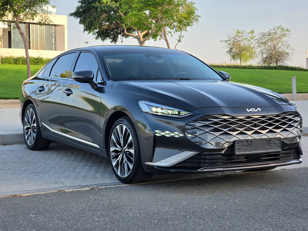 Kia K8 2021 — photo 1 of 20