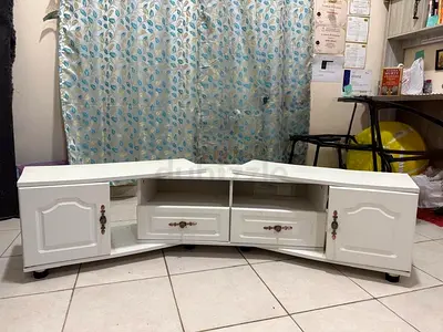 Versatile TV Table