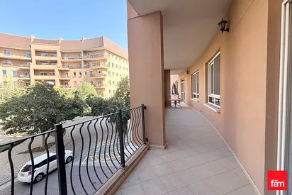 community view , large plot , stunning view
