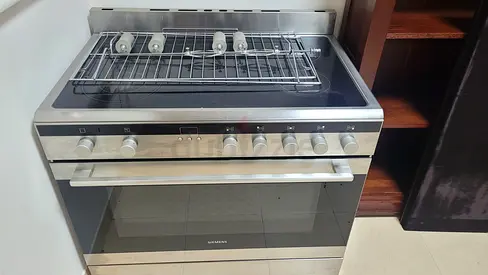 SIEMENS Electric Stove