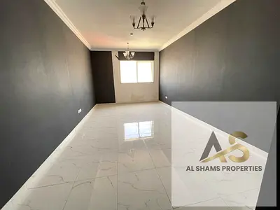 Prime location Luxury 1BR Apartment with parking by 6 payments