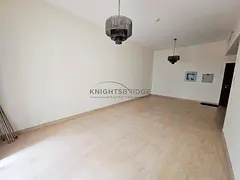 Chiller Free | Closed Kitchen | 1 Min to Metro