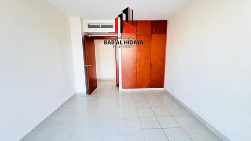 Nice 1 Bedroom Hall for Rent ! Easy Access to Metro ! Book Now