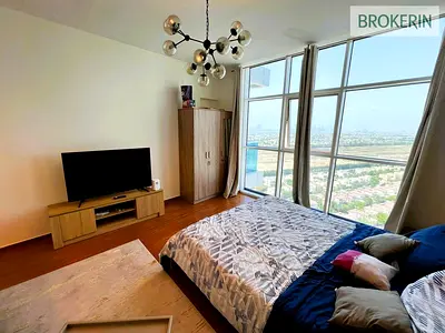 Furnished + Nice View, Bills Included (12 Cheques)