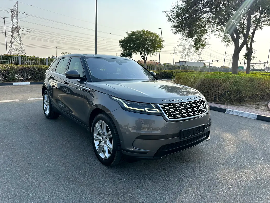 Land Rover Range Rover Velar 2018 — photo 1 of 18