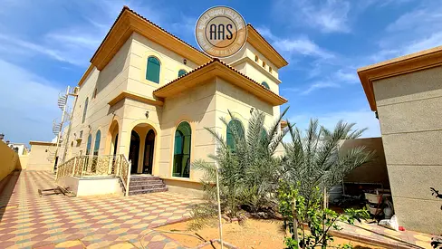 Luxury 5BR| For Rent| 145k | Prime Location in Hoshi
