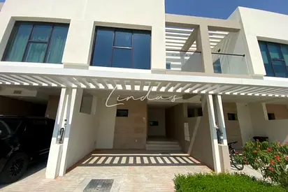 Vacant | Multiple Cheaques | Ready To Move