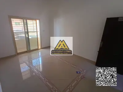 للإيجار السنوي – شقة طابق أرضي غرفتين وصالة في عجمان – بناية عائلية قرب شارع الشيخ عمار