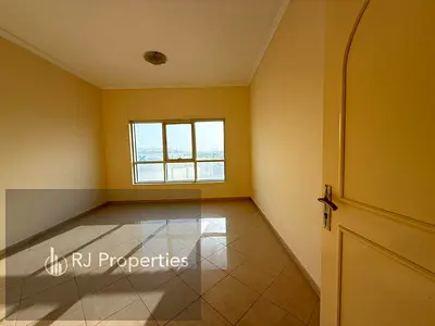 No Comesion Spacious Appartment Near Day To Day Center