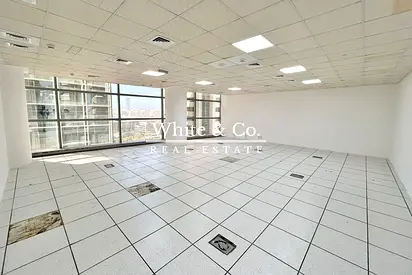 PRIME LOCATION | DDA LICENSE | VACANT