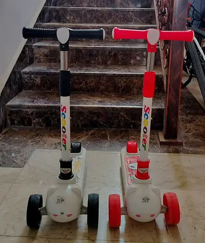 Toy scooter