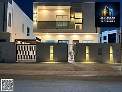 Villa with a roof and 5 rooms at a bargain price in Al-Amrah area, directly from the owner, with eas