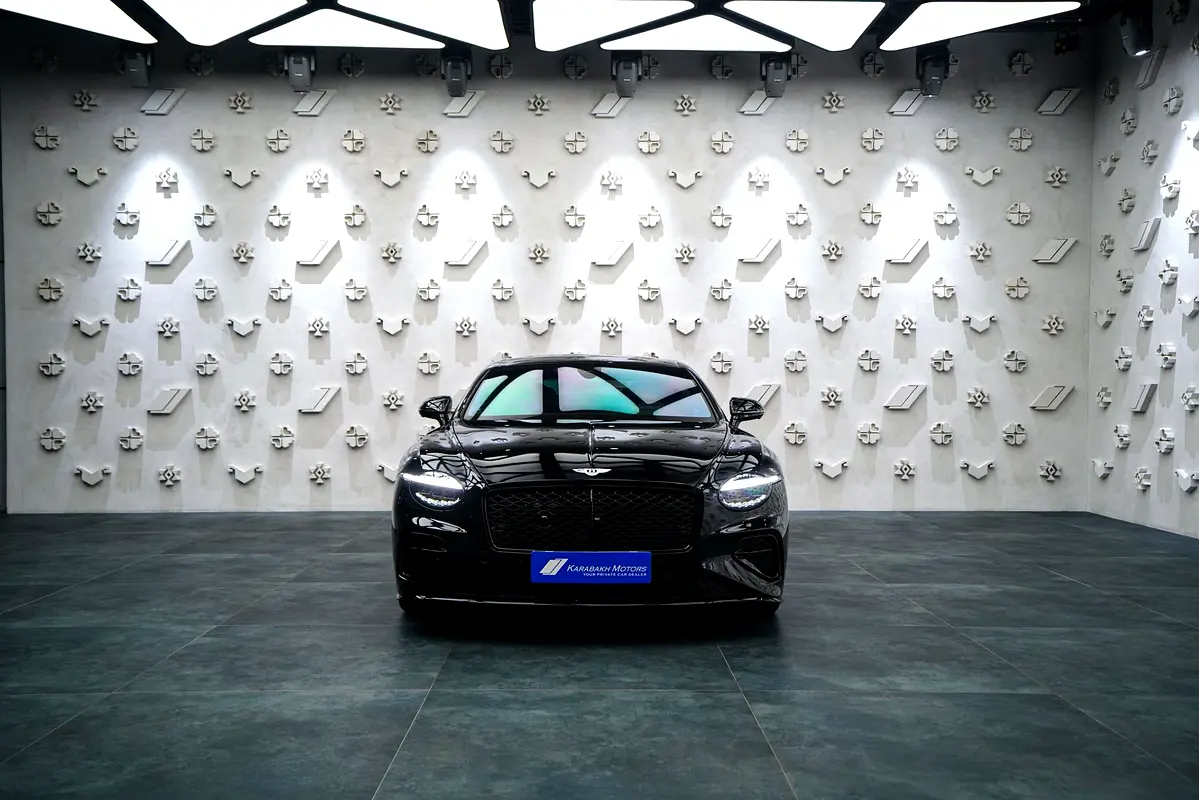 Bentley Continental 2025 — photo 1 of 18