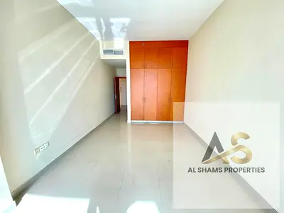 Gym /pool/parking Free spicious 1bhk Family building