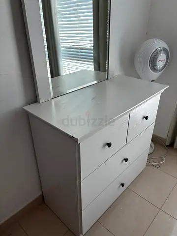 White 4 Drawer Dresser with Mirror - 2 2 drawer nightstands