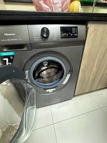 Hisense 7 kg Front Load Washing Machine - Good Working Condition with dryer