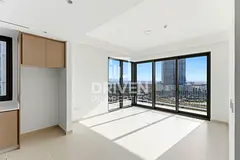 Brand New | Ready to move In | Unique Layout