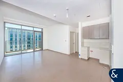 Mid Floor | Unfurnished | Bright