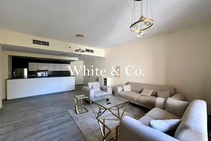 HUGE LAYOUT | SPACIOUS | READY TO MOVE IN