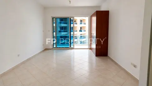 Spacious 499 Sqft | Covered Parking | Golf Estate View