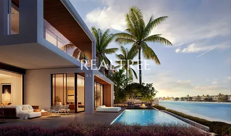 Premium 6BR Waterfront | Exclusive Palm Address | High ROI