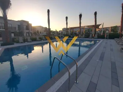 SINGLE ROW| NEAR TO POOL | CORNER