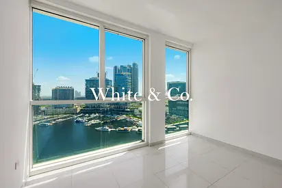 2 bedroom | Burj & Canal Views | Balcony