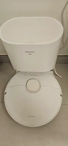Dreame D10 Plus Robot Vacuum Cleaner  Mop with 2.5L Self Emptying Station, (White) - Good Condition