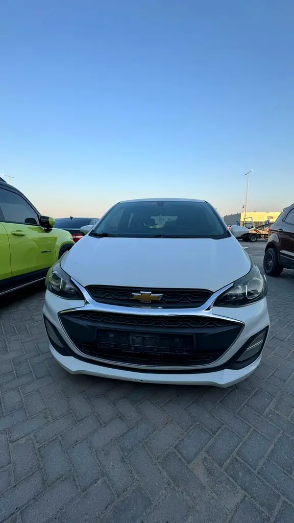 Chevrolet Spark 2020 — photo 1 of 5
