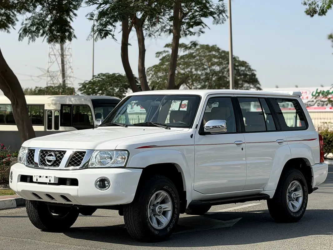 Nissan Patrol Safari 2021 — photo 1 of 15