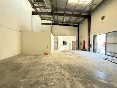 Only 150 k yearly 1865 Sqft Warehouse in DIP