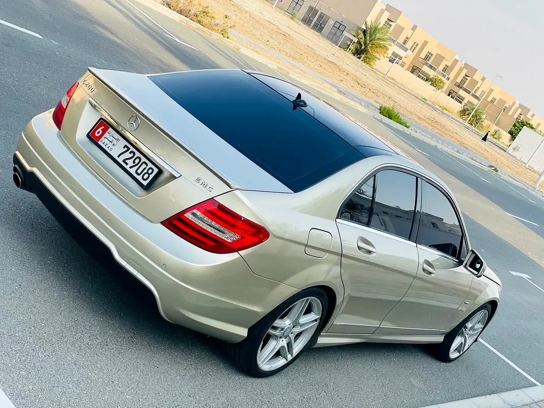 Mercedes-Benz C-Class 2012 — photo 1 of 13