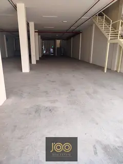 💠 Spacious Warehouse for Rent in Umm Al Thuoob – Ready to Move &amp; Ideal for All Activities 