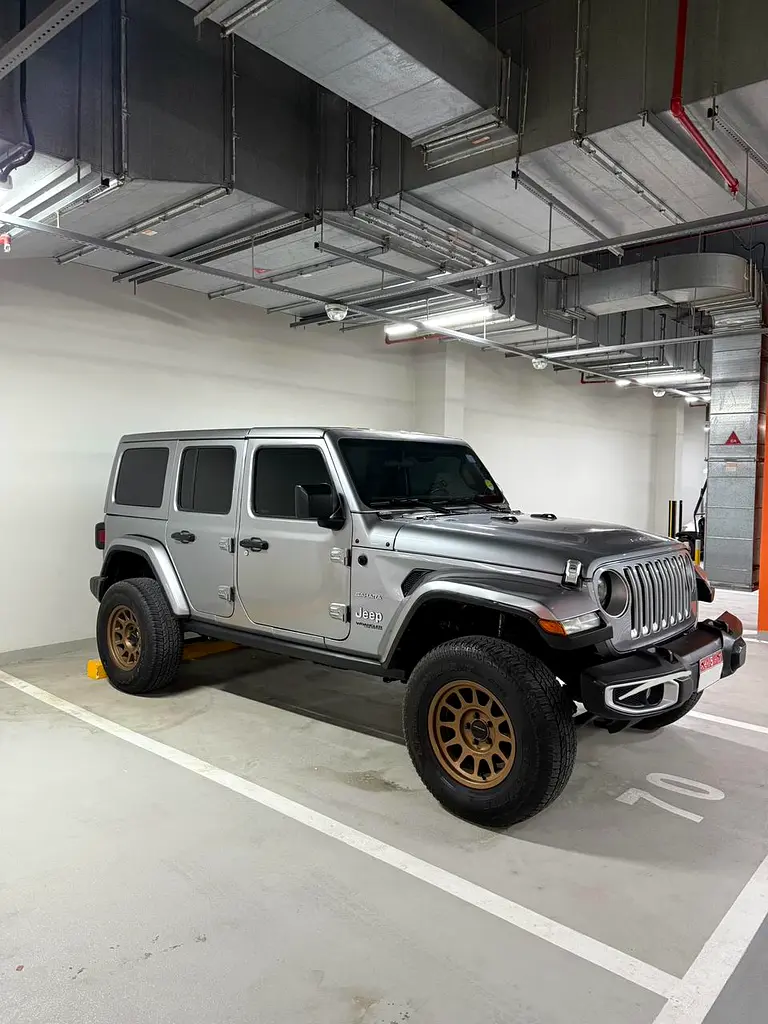 Jeep Wrangler 2019 — photo 1 of 6
