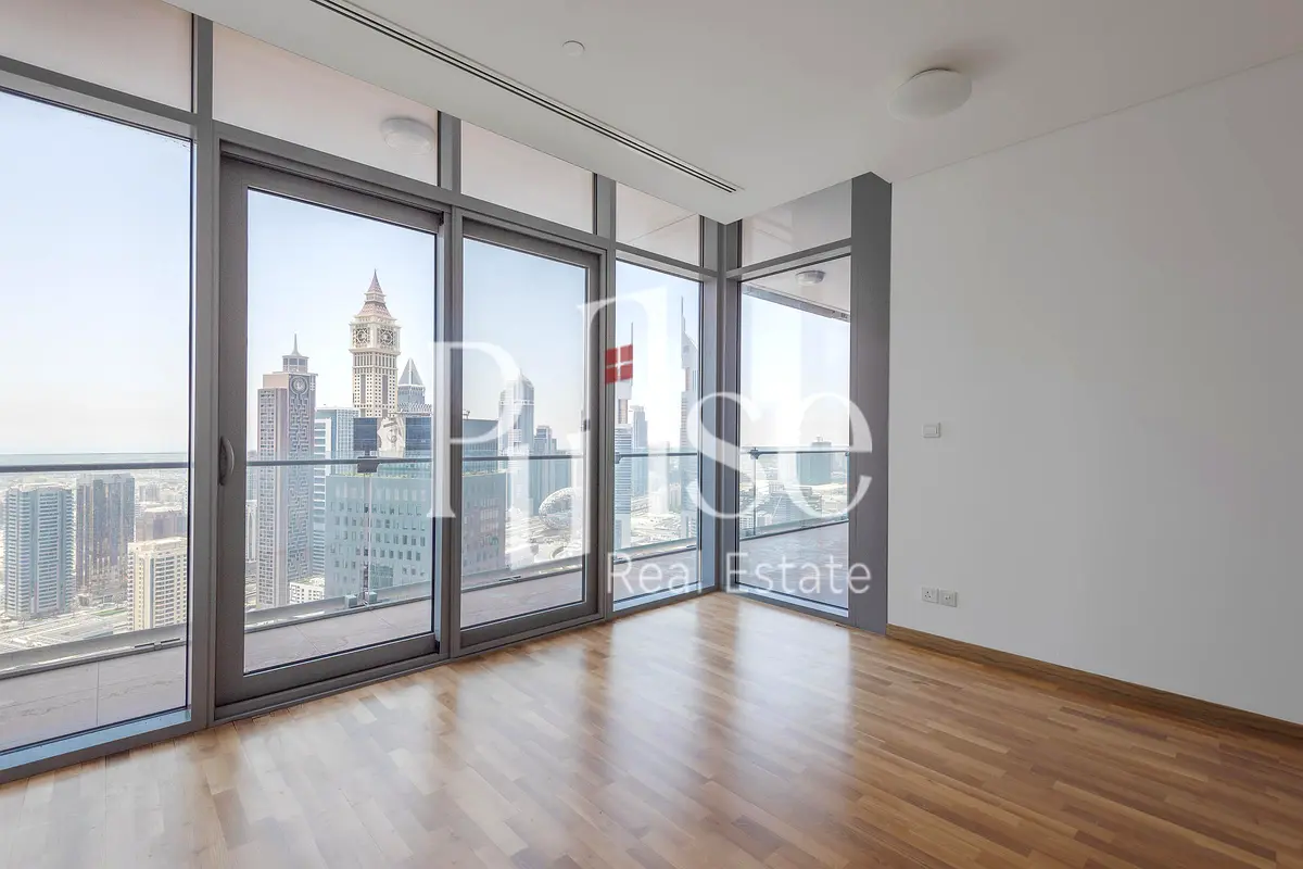 Modern and Spacious 1BR | DIFC & Sea Facing