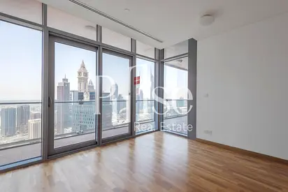 Modern and Spacious 1BR | DIFC & Sea Facing