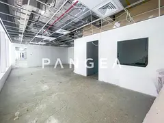 Close to Metro|Overlooking Park|5 Parking Spaces
