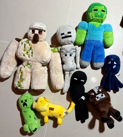 Set of 8 Minecraft plushies