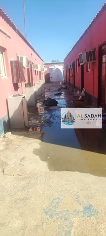 الايجار سكن العمال في الصجعة في 40غرف مطلوب في غرف 3500 شمل الكهرباء والماء