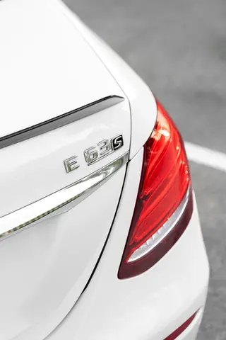 2018 Mercedes-BENZ E-CLASS 缩略图 17