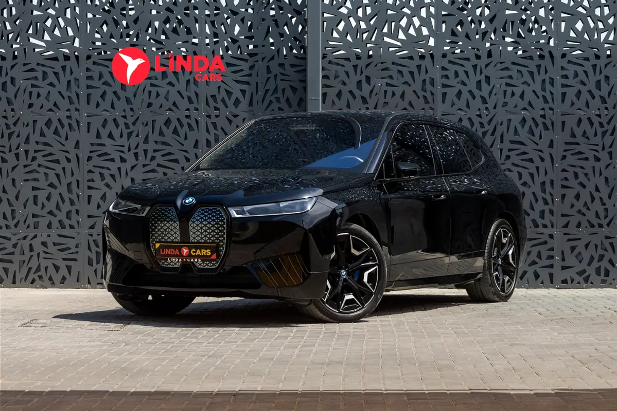 BMW iX 2023 — photo 1 of 20