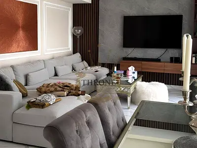 3 bedrooms townhouse plus maid