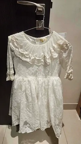 White Lace Girls Party Dress with Ruffled Collar - Size Unknown