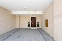 SINGLE ROW | BACKING POOL | VACANT