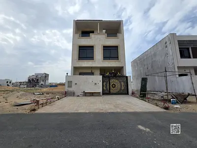 Own your dream villa, two floors and a rooftop, in the Al-Haliou 2 area, directly opposite Al-Hamidiyah Park, from the owner with no down payment and bank financing available.
