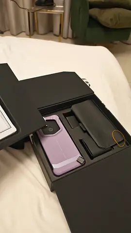 Honor magic 7 rsr 24gb ram 1tb storage purple tdra with original box and charger brand new condition