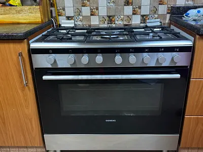 Siemens 90cm Stainless Steel Gas Cooker with Oven - Good Condition