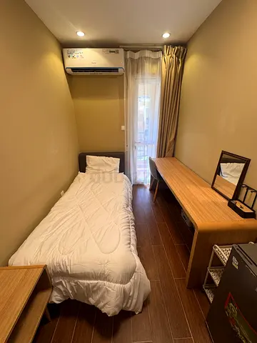 NO COMMISSION - FURNISHED PRIVATE ROOM FOR MONTHLY RENT IN DISTRICT 13
